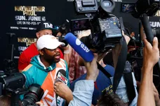 Cliff Hawkins/Getty Images