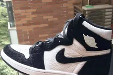 Image via @zsneakerheadz