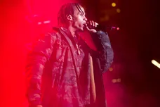 Dave Kotinsky / Getty Images