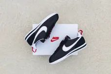 Image Via <a href='https://twitter.com/KicksDealsCA/status/1005902507896397826' rel="nofollow noopener" target='_blank'>KickDeals</a>