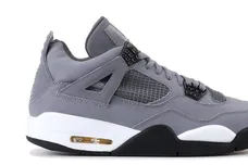 Image Via <a href='https://www.instagram.com/p/BrEIDVKlT9u/' rel="nofollow noopener" target='_blank'>Zsneakerheadz</a>