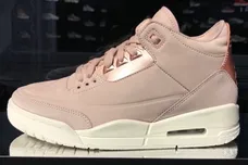 Image Via <a href='https://www.instagram.com/p/BfwICfGhi_s/?taken-by=pinoe77' rel="nofollow noopener" target='_blank'>Pinoe77</a>