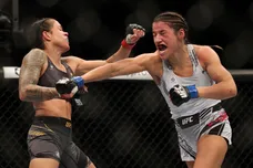 Carmen Mandato/Getty Images