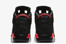 Image Via Zsneakerheadz