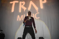 Paras Griffin/Getty Images