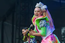 Timothy Hiatt / Getty Images