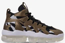 Image via Sneaker News