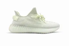 Image Via <a href='https://twitter.com/theyeezymafia' rel="nofollow noopener" target='_blank'>YeezyMafia</a>