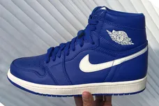 Image Via <a href='https://www.instagram.com/p/BkG1r-BhkxJ/?taken-by=pinoe77' rel="nofollow noopener" target='_blank'>Pinoe77</a>