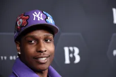 Mike Coppola / Staff / Getty Images