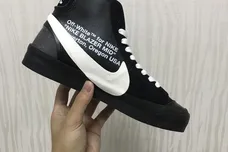 Image Via <a href='https://www.kicksonfire.com/off-white-x-nike-blazer-studio-mid-2018-colorways/' rel="nofollow noopener" target='_blank'>Hugokick</a>