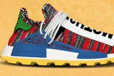 Image Via <a href='https://twitter.com/theyeezymafia' rel="nofollow noopener" target='_blank'>YeezyMafia</a>