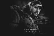 Image Via <a href='https://twitter.com/KUIU/status/1037492524774907904?ref_src=twsrc%5Etfw%7Ctwcamp%5Etweetembed%7Ctwterm%5E1037492524774907904&ref_url=https%3A%2F%2Fwww.si.com%2Fnfl%2F2018%2F09%2F07%2Fformer-49ers-linebacker-jason-hairston-found-dead' rel="nofollow noopener" target='_blank'>KUIU</a>