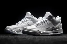 Image Via <a href='https://sneakerpolitics.com/collections/new/products/air-jordan-3-retro-triple-white' rel="nofollow noopener" target='_blank'>SneakerPolitics</a>