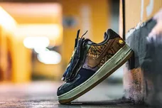 Image Via Kickwhoshow