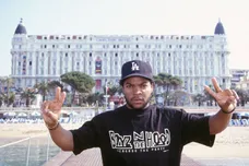 Pool ARNAL/GARCIA/PICOT/Getty Images