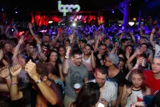 Victor Chavez/Getty Images