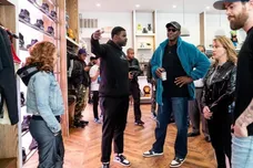 Image via @thesocialstatus