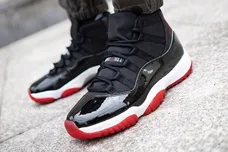 Image via Kickwhoshow