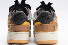 Image via kickwhoshow