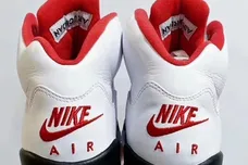 Image Via Zsneakerheadz