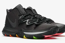 Image via Sneakersnstuff