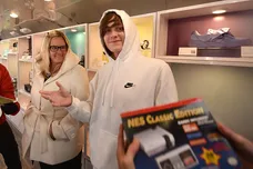 Tom Cooper/Getty Images for eBay