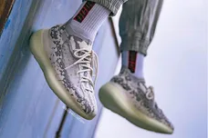 Image Via Kickwhoshow