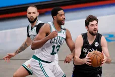 Sarah Stier/Getty Images