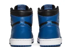 Image via GOAT (Nike)