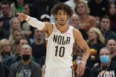 Chris Gardner/Getty Images