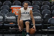 Chris Gardner/Getty Images