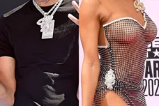 Aaron J. Thornton / Stringer / Getty Images, Paras Griffin / Stringer / Getty Images