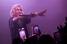 Michael Tran / Stringer / Getty Images