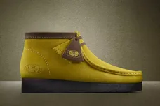 Image Via <a href='https://solecollector.com/news/2018/11/wu-wear-clarks-wallabees-25th-anniversary-release-date' rel="nofollow noopener" target='_blank'>Solecollector</a>