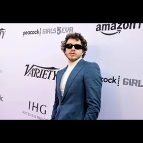 Variety Hitmakers Presented by Peacock | Girls5eva - Arrivals