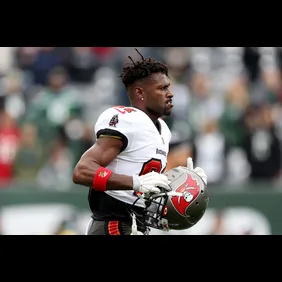 Tampa Bay Buccaneers v New York Jets