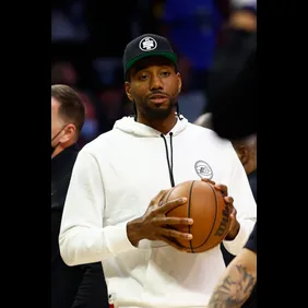 Los Angeles Lakers v Los Angeles Clippers