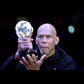 Denver Nuggets v Los Angeles Lakers