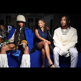 Off-White : Front Row - Paris Fashion Week - Womenswear Spring/Summer 2023