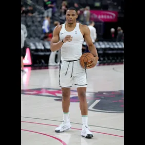 Minnesota Timberwolves v Los Angeles Lakers