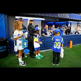 Dallas Cowboys v Los Angeles Rams