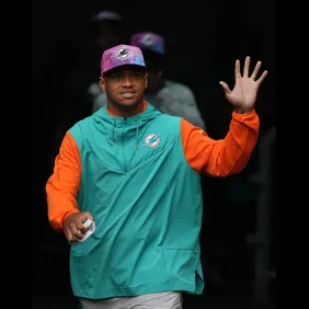 Minnesota Vikings v Miami Dolphins