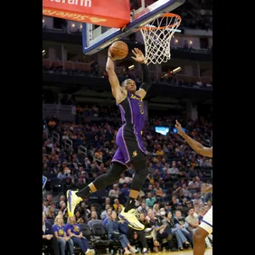 Los Angeles Lakers v Golden State Warriors