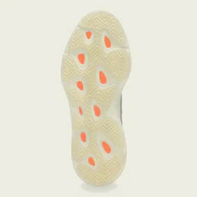adidas-yeezy-700-fade-salt-ID1674-store-list-5