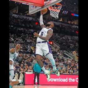 Los Angeles Lakers v San Antonio Spurs