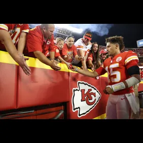 Los Angeles Chargers v Kansas City Chiefs