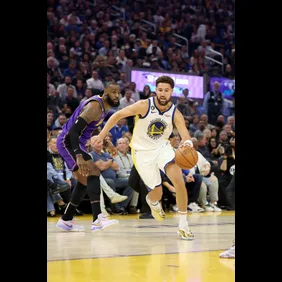Los Angeles Lakers v Golden State Warriors