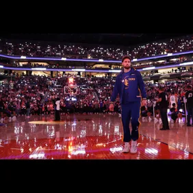 Golden State Warriors v Phoenix Suns