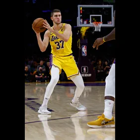 Los Angeles Clippers v Los Angeles Lakers
